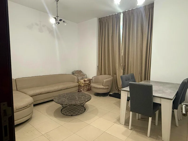 2BHK AVAILABLE FOR RENT WITH FURNISHED YEARLY 40k 4 PAYMENT64052442521987113