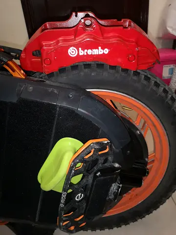 High-Performance Electric 6 pots Brembo Brakes