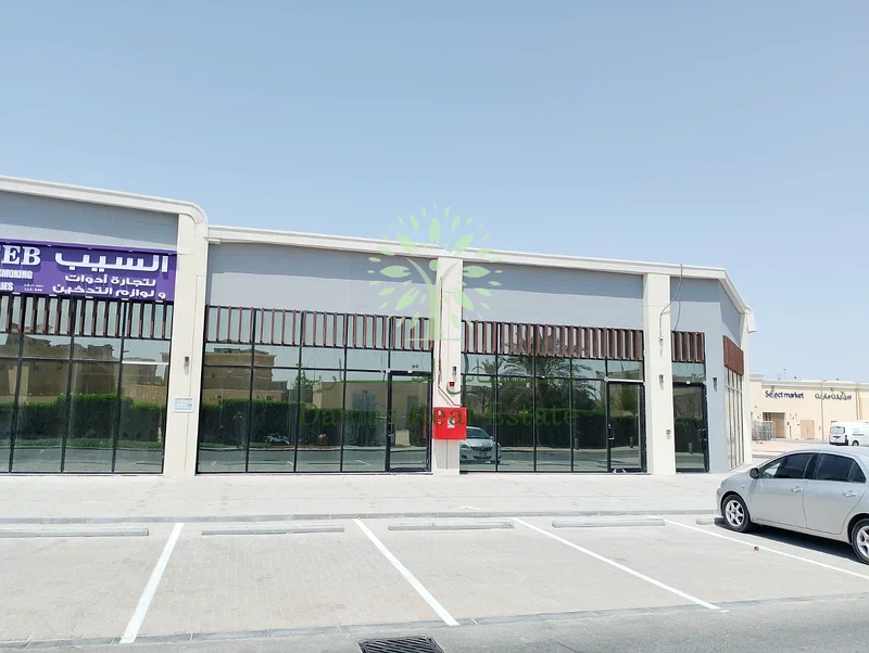 متاجر للإيجار في بني ياس الغربية تبدأ من 67,500 درهم64061820613761113