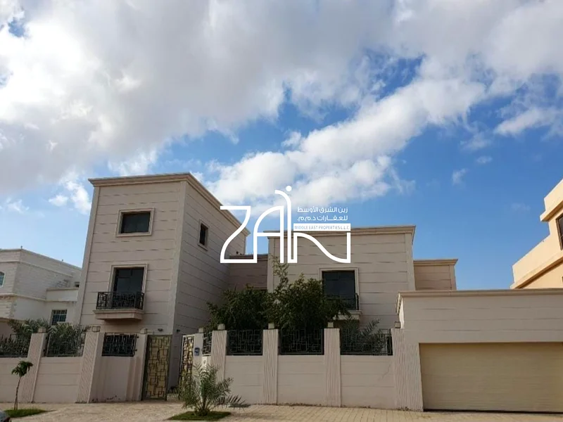 Negotiable! Single Row 6BR Villa in Prime Location64223844595074113