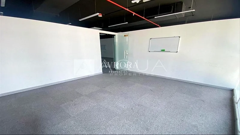 Office for Lease | Road View | Great Visibility64068436725762114