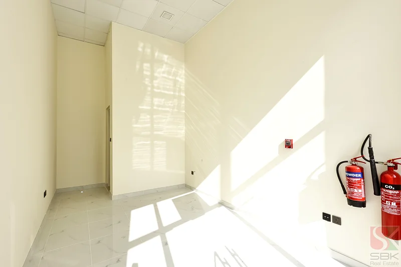 متجر جديد تمامًا | واسع | موقع متميز64051355529475114