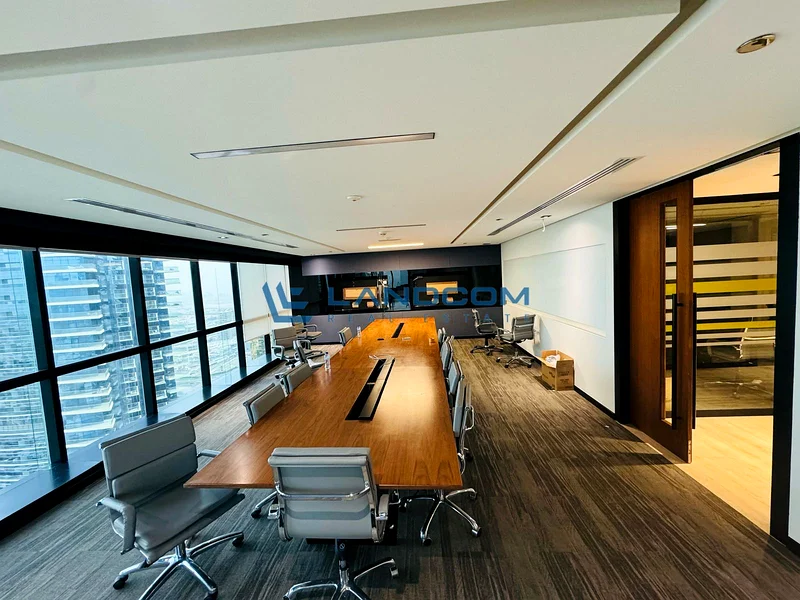 | Prime fitted office | Grade A Tower | Includes manager room and workstations |64071015612675114