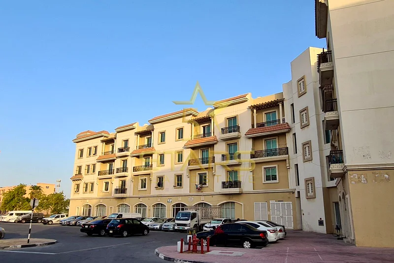 موقع متميز | متجر مجهز بالكامل | جاهز للسكن64064024364418114
