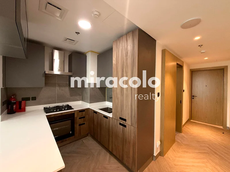 Studio Unfurnished | Modern Design | Ready to Move64205955172993113