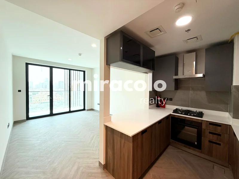 Studio Unfurnished | Modern Design | Ready to Move64205955172993111