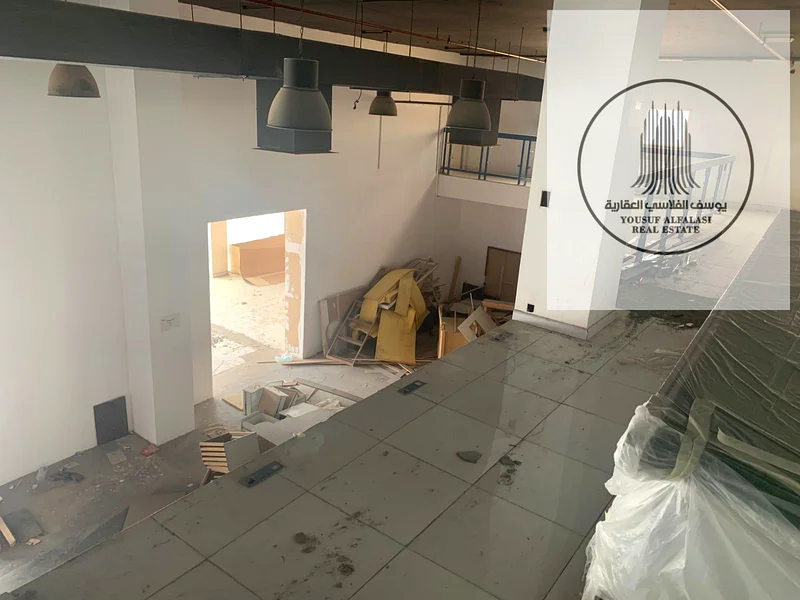 مستودع للإيجار في الجرف الصناعية 2، المساحة 22,000، الكهرباء 150 كيلو فولت64073673861251112