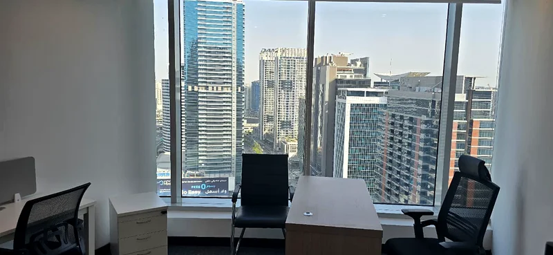 تُعرب سكايلين لاكش بروبرتيز عن سعادتها بتقديم هذا المكتب الفاخر والمفروش في برج برايم، خليج الأعمال – أحد المعالم التجارية الأكثر شهرة في دبي64069966869635110