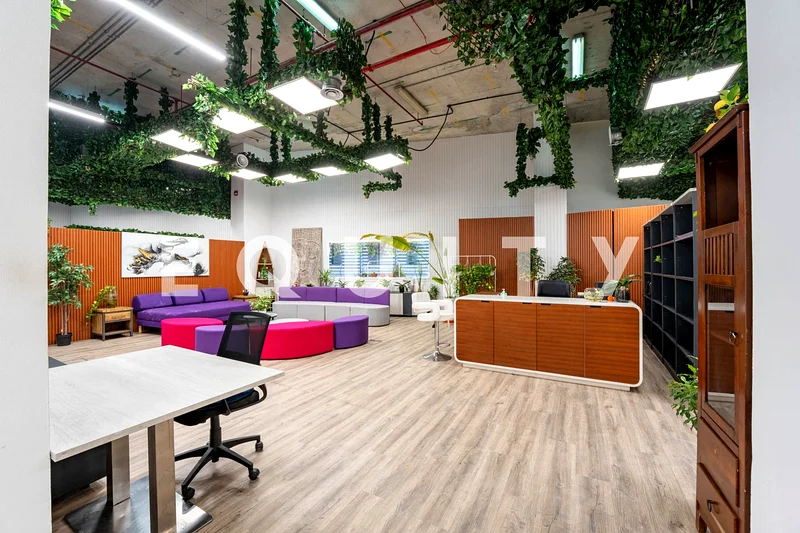 Full Floor Office | High Stud | Balcony Access64071282363009112