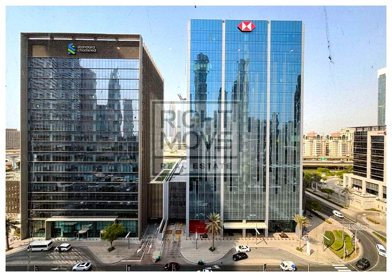 📍 Office for Rent – Full Floor in Emaar Square, Downtown Dubai64063143899522112