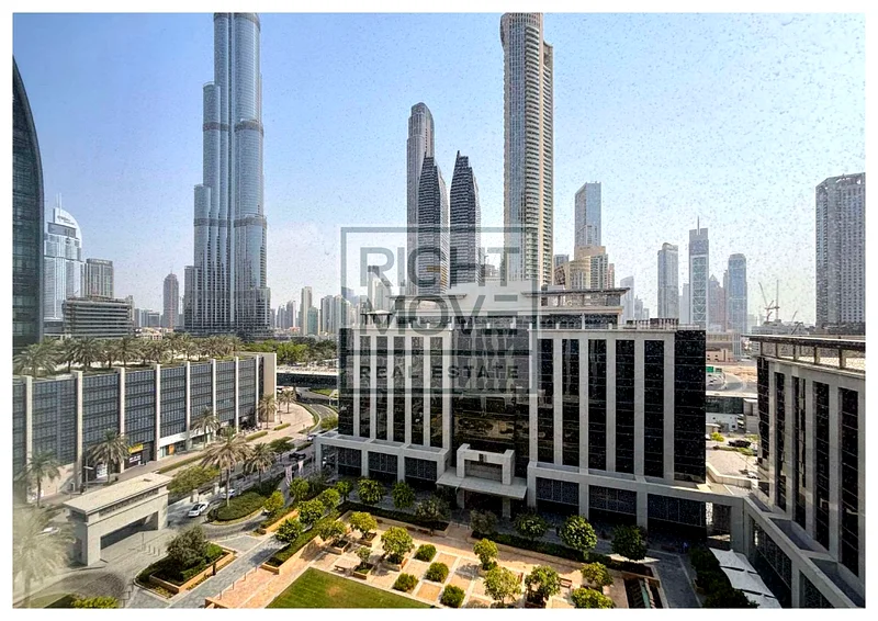 📍 Office for Rent – Full Floor in Emaar Square, Downtown Dubai64063143899522110