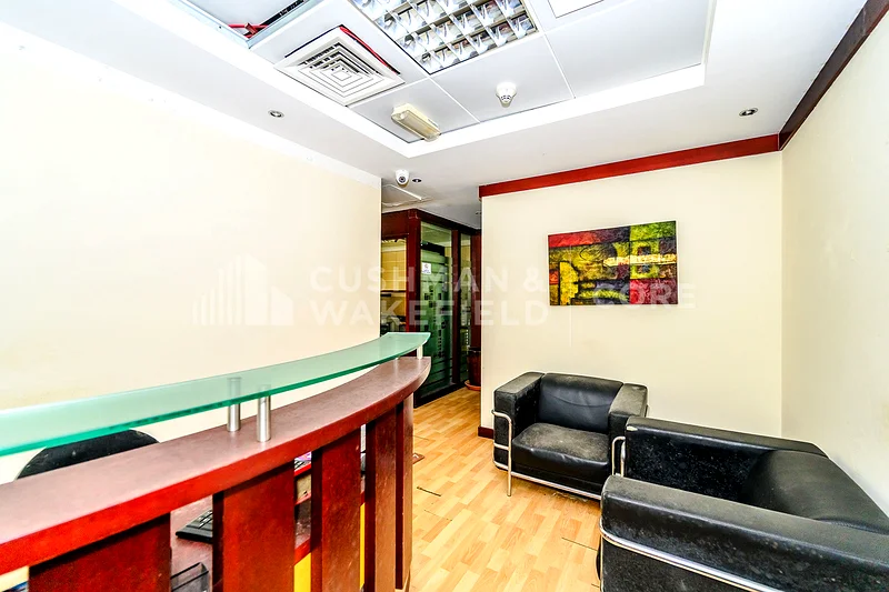شاغر | مجهز ومفروش | ترخيص DMCC64071282248066111