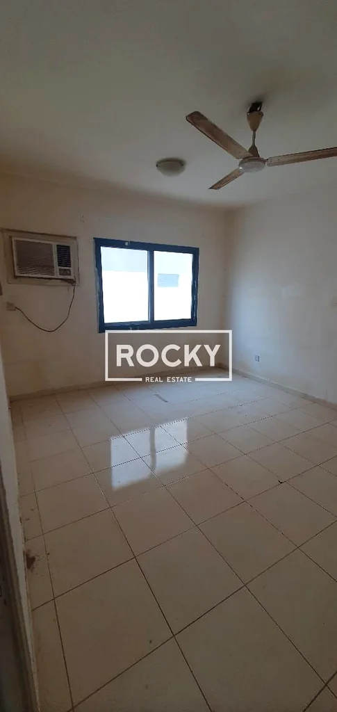1 B/R with Window A/C | Parking  |  Deira64052442370945113