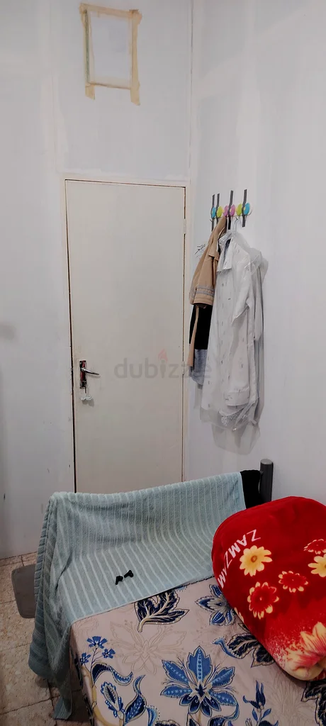 غرفة منفصلة للرجل التنفيذي العازب في الشعيبة-1264048647529731111