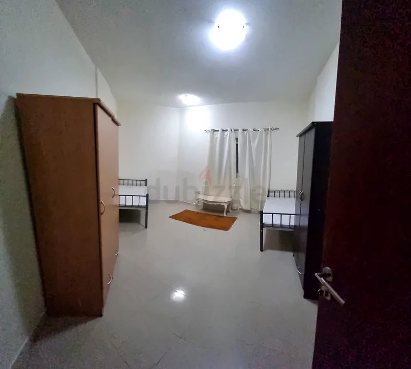 سكن مشترك للشباب بجانب اتصالات عجمان64048647675137111