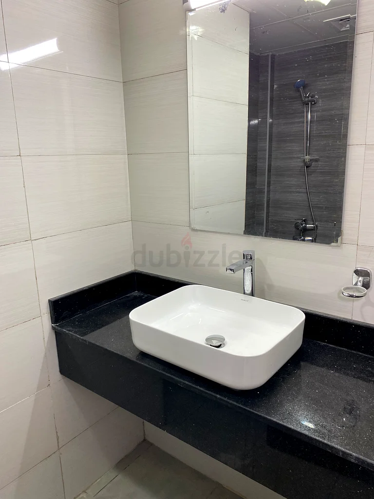 Spacious Partion for rent بارتشن واسع للايجار بورسان ٤64048647619842112