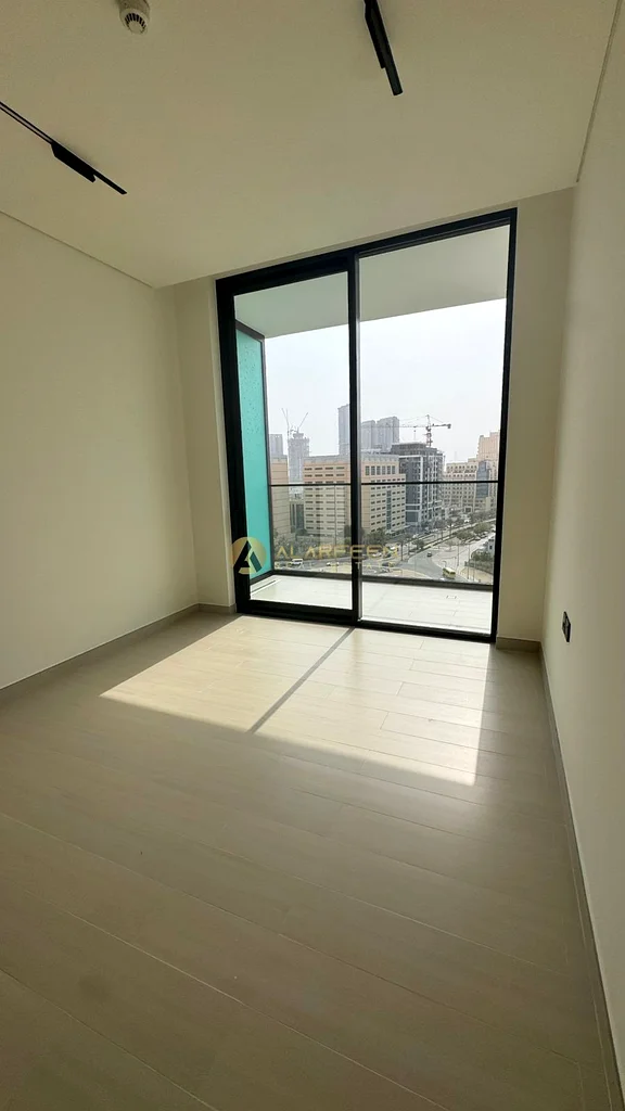 Studio | Price & Cheques Negotiable | Get Now!64173287857539112