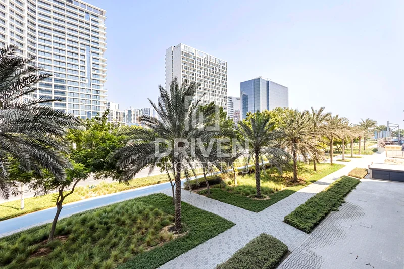Prime Location | Unique Layout | Furnished64068007559809112