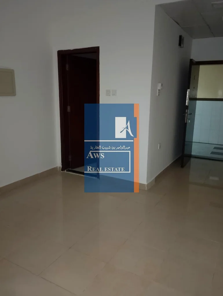 مكتب واسع في ديرة، موقع متميز في المنطقة التجارية64066029785729110