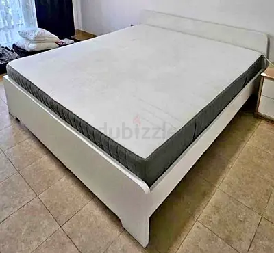 Ikea Askvol king size bed frame with Ikea mattress 180×200cm is available in excellent condition