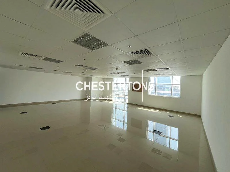 Skyline Office | Prime Location | Community Views64071895073794110