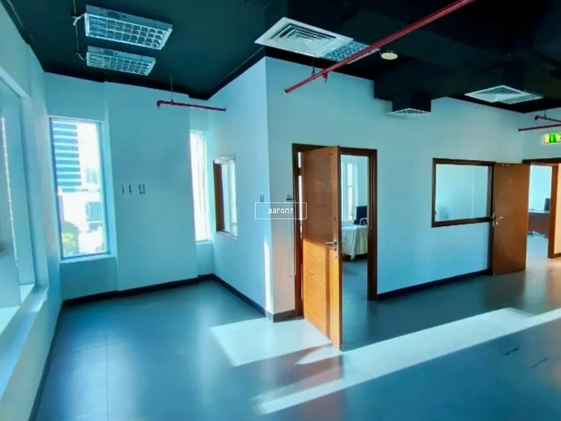 Vacant | Near to Metro | Unfurnished64068755621890111
