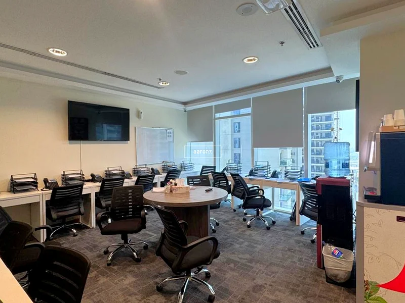 Fully Fitted | Near to Metro | Vacant on Transfer64070403045123110