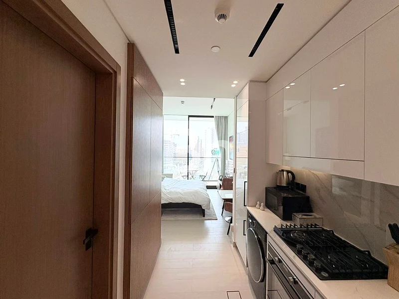 Low floor | Open community view | Managed | Vacant64173484786817113