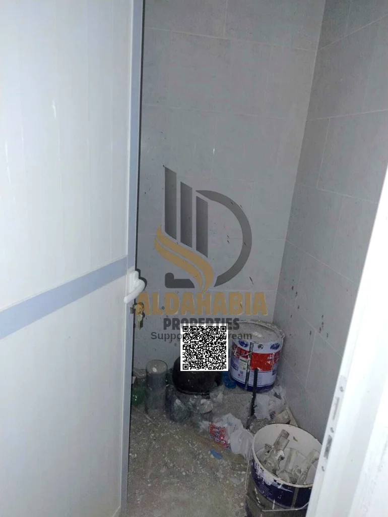 Location: Umm Al Quwain – Suitable for storage or industrial use.64061599345793114