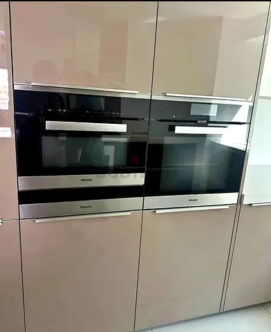 Miele oven microwave set with warmer plate