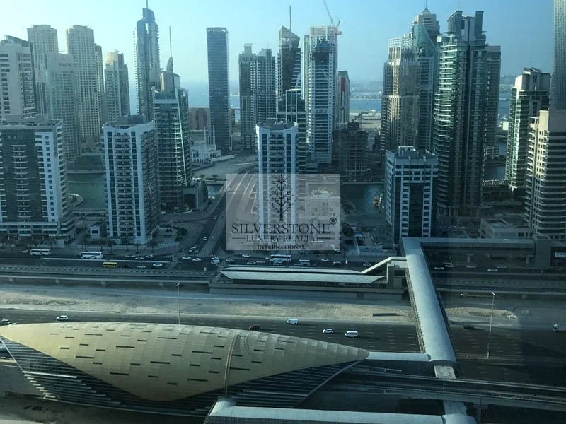 Spacious and Bright | High Floor | Prime Location64069747996930112