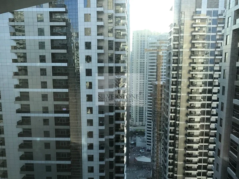 Spacious and Bright | High Floor | Prime Location64069747996930114