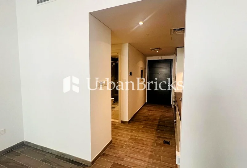 Vacant | Spacious Layout | Multiple Cheques64175727351171113