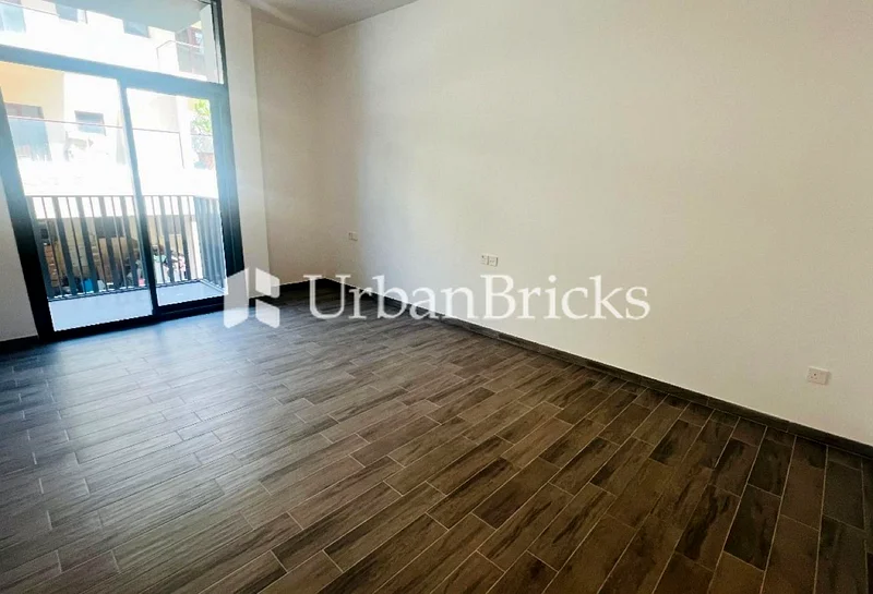 Vacant | Spacious Layout | Multiple Cheques64175727351171112