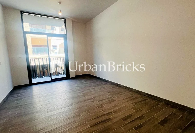 Vacant | Spacious Layout | Multiple Cheques64175727351171110