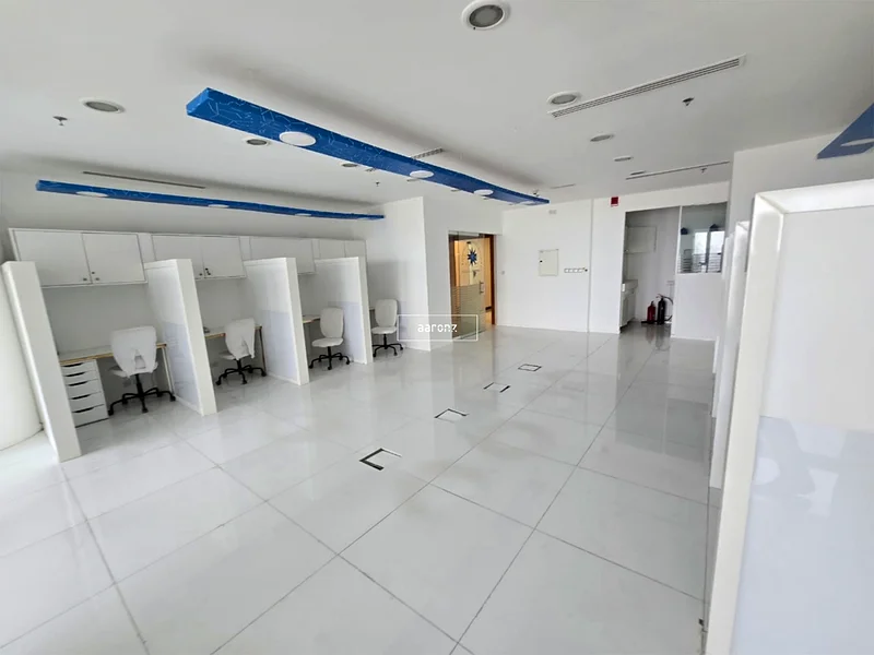 Bright Office | Vacant | Fully Furnished64069529063554112