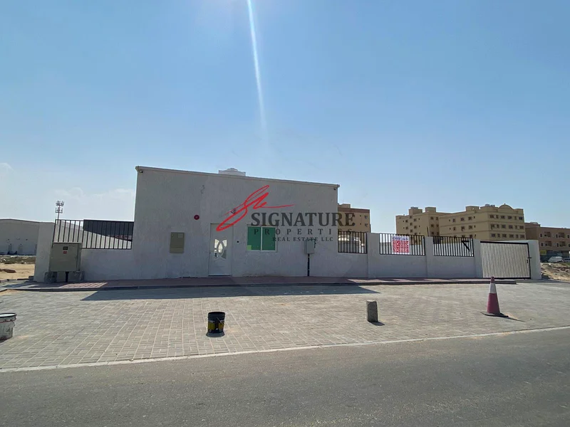 أرضية بساحة 6,724 قدم مربع، كهرباء ثلاثية الطور 80 كيلو فولت أمبير للإيجار في منطقة جرف الصناعية عجمان64074344058498112