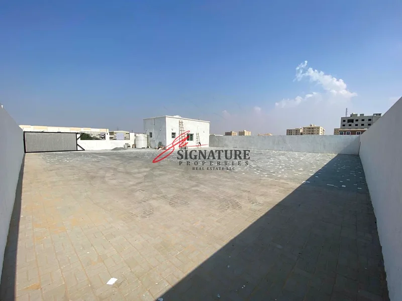 أرضية بساحة 6,724 قدم مربع، كهرباء ثلاثية الطور 80 كيلو فولت أمبير للإيجار في منطقة جرف الصناعية عجمان64074344058498110
