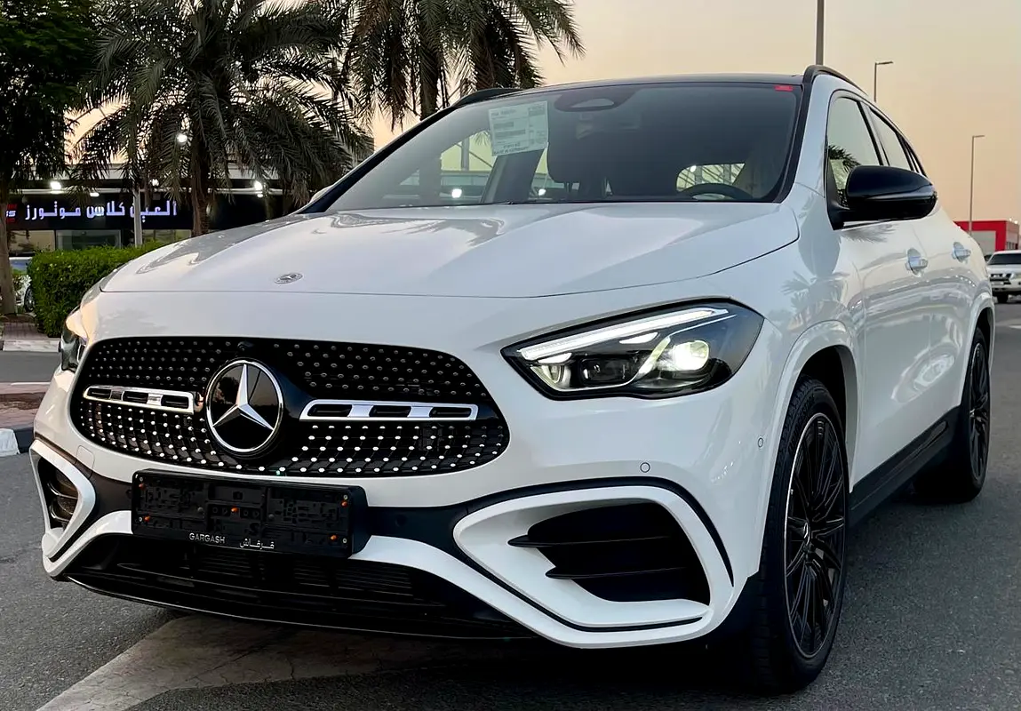 Mercedes-Benz GLA-Class 2025 — photo 1 of 17