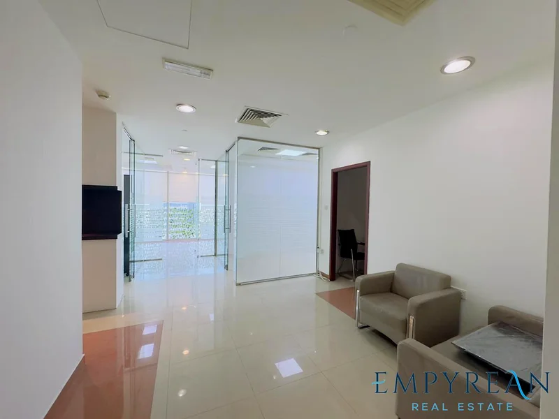 قريب من المترو | طابق عالي | مجهز ومفروش بالكامل64070073763329110
