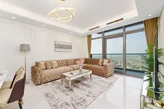 Spacious 2BR in Paramount Midtown | Infinity Pool | Burj Khalifa &amp; Skyline Views | All Bills Inc