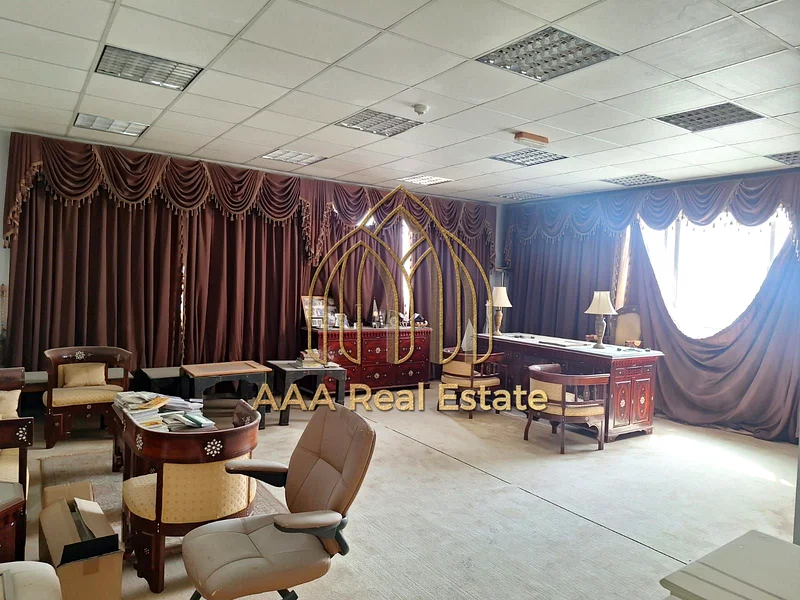 HUGE PLOT | 6 WAREHOUSES| FACTORY FACILITIES| 8KM AWAY FROM CITY64062371986306111