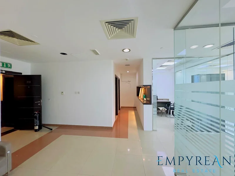 قريب من المترو | طابق عالي | مجهز بالكامل ومفروش64070073771138114