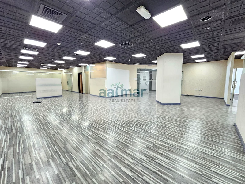 Close to Metro | Prime Location | Chiller free64072555895426113