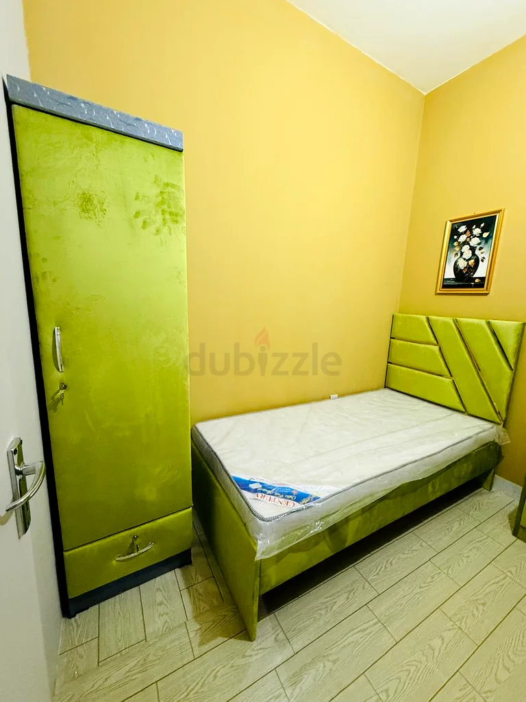 BRAND NEW SPACIOUS PARTITION AVAILABLE IN SHABIYA 11 FOR SINGLE EXECUTIVE64054278334339110