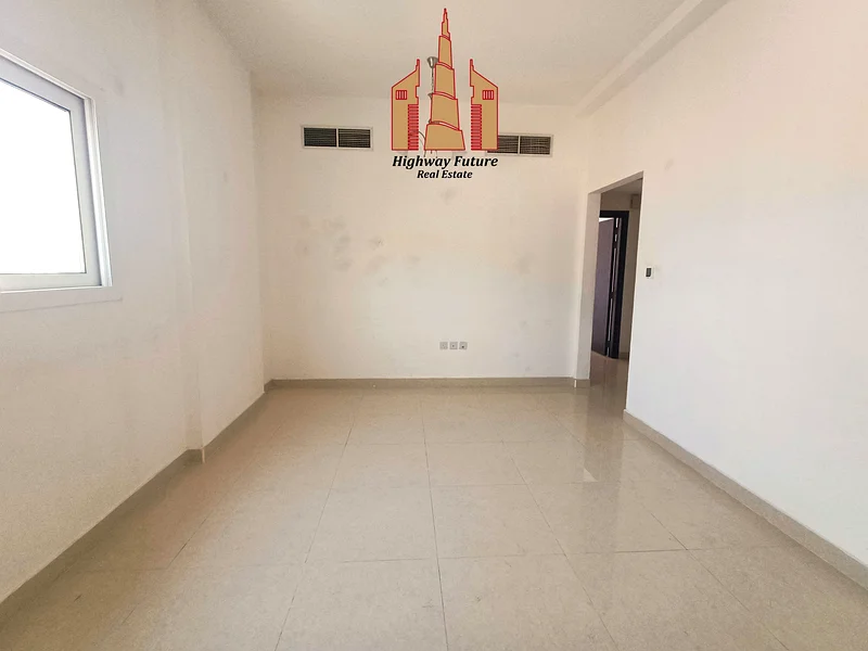 Near KFC ● 1 Parking free ● Splanded 1-BHK Aprt with Open view ● Fully family Building64194019909891113