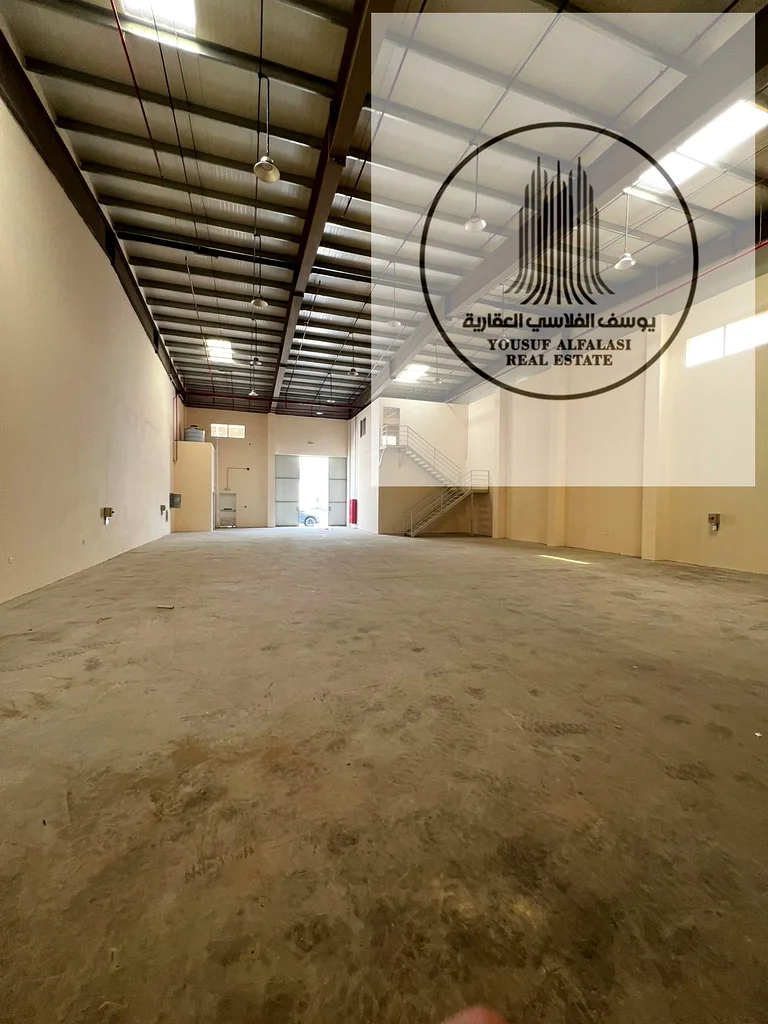 Warehouse for rent in Umm Al Quwain – Prime location and spacious area    Location:  A warehouse is available for rent in a strategic area in Umm Al Q64060687247363111