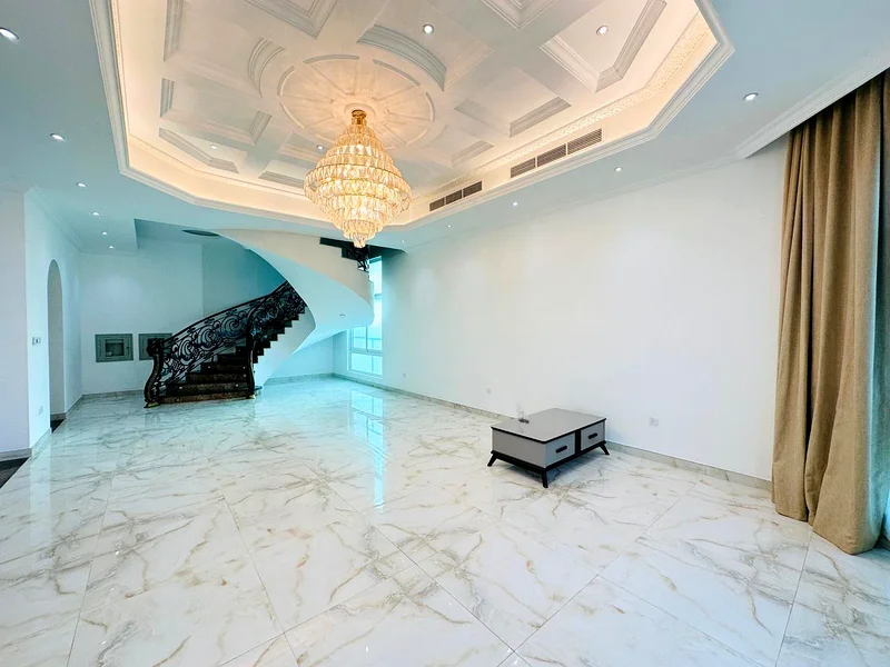 تُوجد غرف استوديو كبيرة64050466443906112