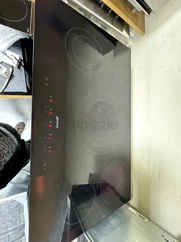 Smeg electric cooktop in excellent condition 90cm built in