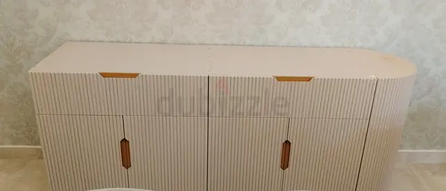 Stylish Modern buffet cabinet